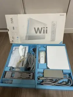 【ニンテンドー】Wii本体一式 (ホワイト)