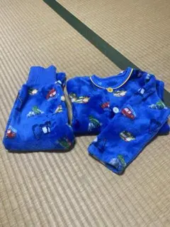 車柄フリースパジャマ 100cm 青