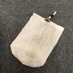 即決 UNIQLO ユニクロ ウルトラライトダウン 収納袋のみ