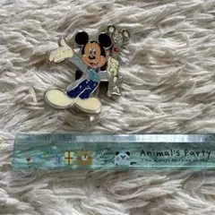 ミッキーマウス キーホルダー型ピンバッジ