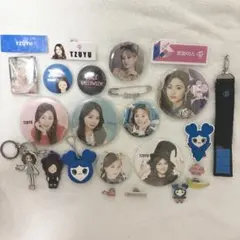 TWICE ツウィ　缶バッジ ピンバッジ キーホルダーセット 2026年最新】TWICE ピンバッジ ツウィの人気アイテム - メルカリ