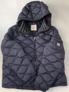 MONCLER MORANDIERES ネイビー ダウンジャケット　サイズ7のサムネイル