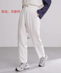 【新品、未着用】チャオパニックティピー　楽ちん美脚イージーケアテーパードパンツ