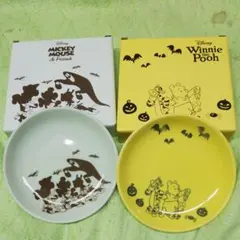 ディズニーハロウィン柄プーさん＆ミッキー 絵皿