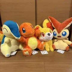 ビクティニ　ヒトカゲ　フォッコ　ヒノアラシ　ぬいぐるみ