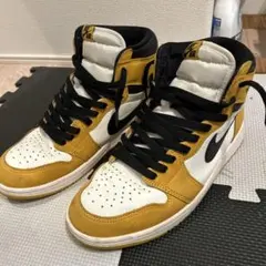 Nike Air Jordan 1 イエローオークル
