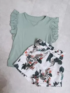 キッズ フリル付きトップス & フローラルショートパンツ セット 120〜140