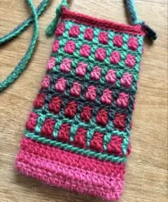 かぎ針編みスマホポシェット　オーロラウール ハンドメイド