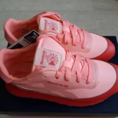 Reebok スニーカー
