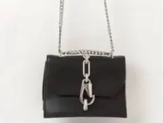 CHARLES & KEITH チェーンショルダーバッグのサムネイル