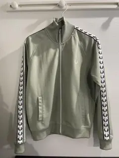 トラックジャケット