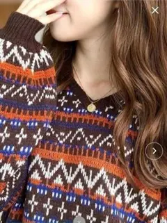 moment +　 幾何学模様ジャガードVネックニットプルオーバー