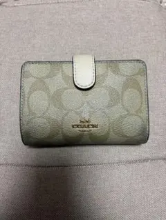 COACH 二つ折り財布 ベージュ