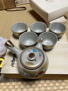 急須と茶碗セット 陶器製 花柄 木箱付き 九谷焼　新品未使用品