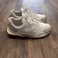 VALENTINO GARAVANI ホワイト ピンクスニーカー EU351/2 - メルカリ