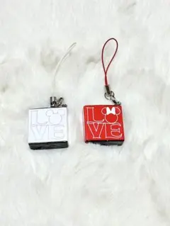 ディズニーストア チョコ風LOVE ストラップ 2個セット