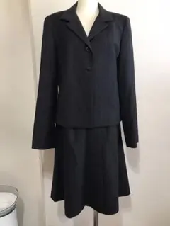 TRUSSARDIサイズ40&38チャコールグレー W63セットアップ♭5035のサムネイル