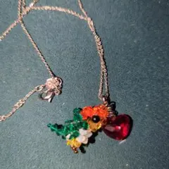 赤いクリスタルハートビーズシロハラインコ今貴重品ペンダントセット