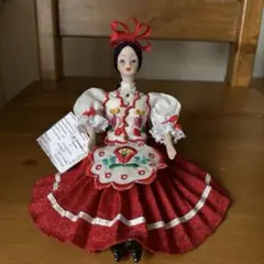 ハンガリー カロチャ刺繍ブダペスト 民族衣装 人形　陶器 アンティーク ドール 2025年最新】カロチャ人形の人気アイテム - メルカリ