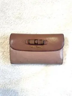 miumiu 財布のサムネイル
