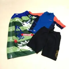 ラッシュガードと水着セット