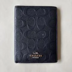 COACH ブラック パスポートケース