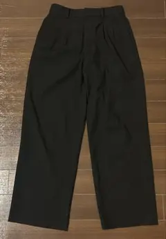 ユニクロ ブラック タックワイドパンツ レディース　Mサイズ