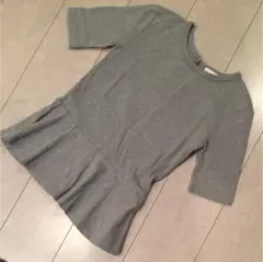 GAP ぺプラム 半袖トップス