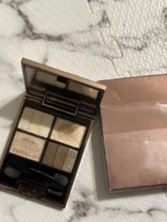 ルナソルアイシャドウパレット