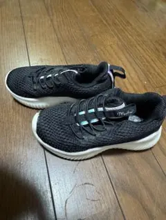 Item thumbnail for item 5e751358-f07a-4918-8976-abd1d3513fd6