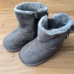 ミキハウスmikihouse グレー ファー付きブーツ リボンデザイン