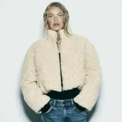 クロップドボアジャケット　ホワイト　M