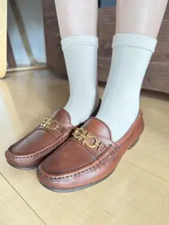 Salvatore Ferragamo　(4C) ガンチーニローファー