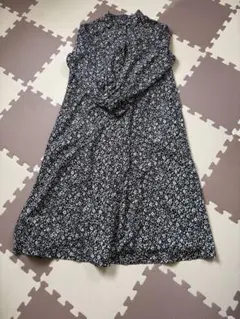 フェリシモ❤︎バンドカラー花柄 ロングワンピース 長袖のサムネイル