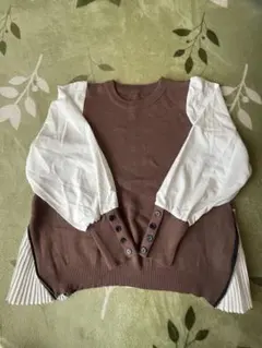 ブラウンとホワイトの長袖トップス M-L
