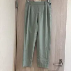 【極美品】オリーブグリーン スリムフィットスラックス