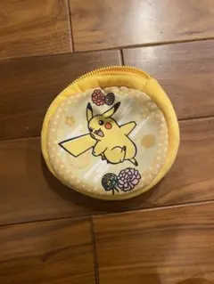 ポケモン　ピカチュウ　ポーチ