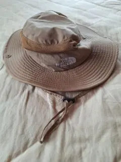 THE NORTH FACE ベージュ柄ハット