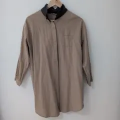 ベージュ 五分袖 ボタン付きシャツ