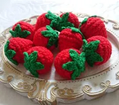 あみぐるみ　いちご　10個【423】 ハンドメイド　おままごと　おもちゃ