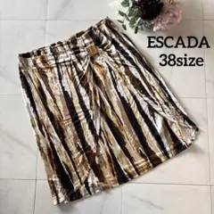 NO.2-169 ESCADA 総柄巻きスカート　膝丈　38のサムネイル