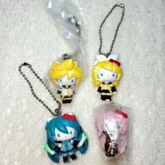 初音ミク ボカロ ハローキティ コラボ ボールチェーンマスコット 4つまとめ売り 初音ミク ボカロ ハローキティ コラボ ボールチェーンマスコット