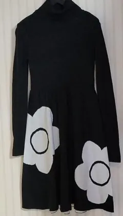 マリークヮントMARY QUANT　デイジータートルニットワンピース　黒