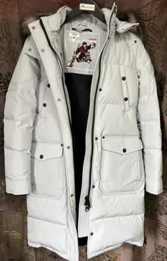 MOOSE KNUCKLESレディースロングダウンジャケット