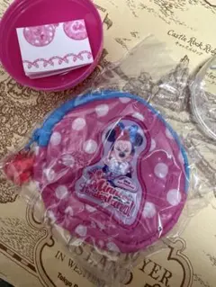 ミニーのファンダーランド　ミニパル カプセルトイ　ミニーポーチ　ピンク