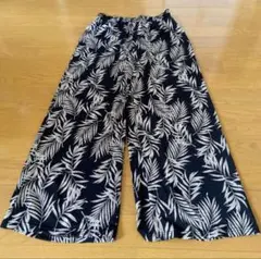 総柄パンツ　ストレート　ウエストゴム　黒　M