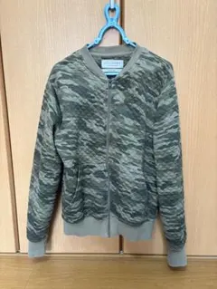 ZARA 迷彩柄 キルティングジャケット