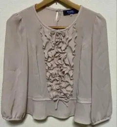 M'sグレイシー　前立フリルブラウス　新品未使用タグ付　38 ピンクベージュ系