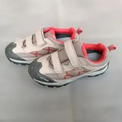 Item thumbnail for item 8a0f6201-1234-4a43-9df6-4a151c4c7cb1