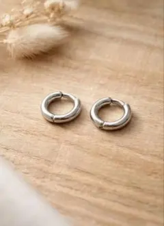 【新品】フープイヤリング 8mm シルバー 2個セット ノンホールピアス【人気】